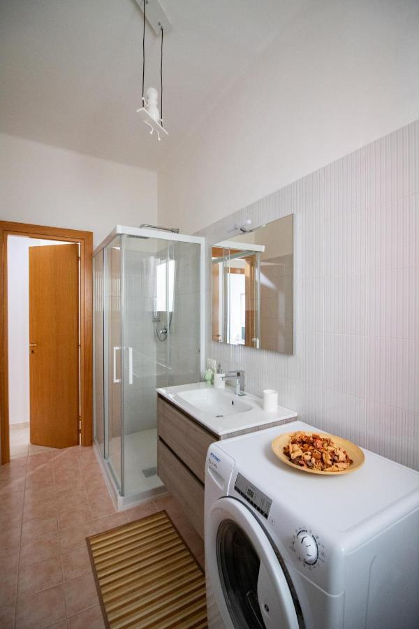 La Casa Di Polignano- Locazione Turistica Apartment โปลีญาโนอามาเร ภายนอก รูปภาพ